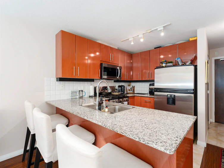 1107-188 E Esplanade, North Vancouver, BC, V7L 4Y1 - 9