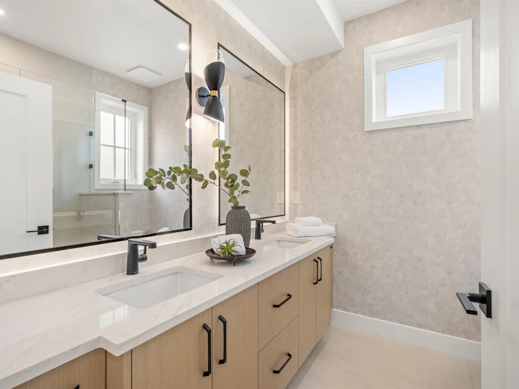 1-312 E 40th Avenue, Vancouver, BC, V5W 1L9 - 17