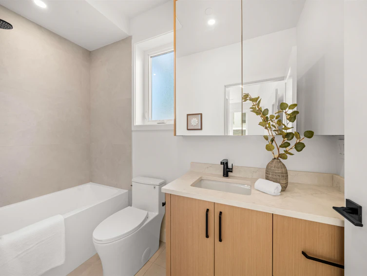 1-312 E 40th Avenue, Vancouver, BC, V5W 1L9 - 21