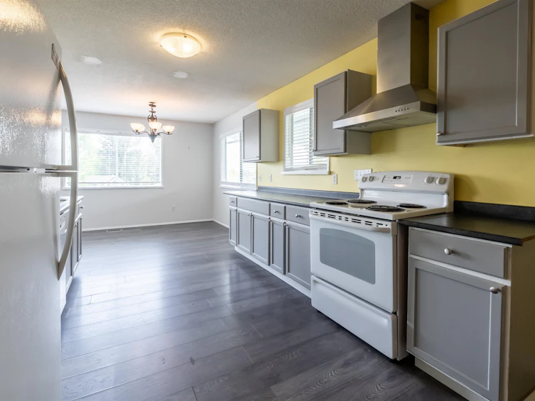 8135 Cedar Street, Mission, BC, V2V 3N2 - 5