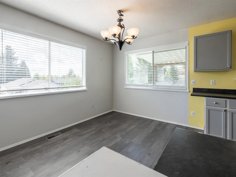 8135 Cedar Street, Mission, BC, V2V 3N2 - 8