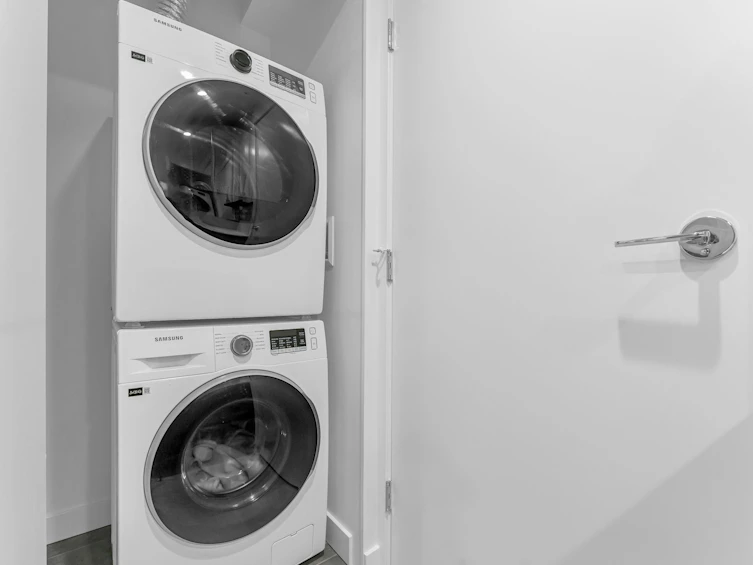 3201-13725 George Junction, Surrey, BC, V3T 0V7 - 16