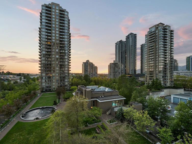 804-2355 Madison Avenue, Burnaby, BC, V5C 0B3 - 24