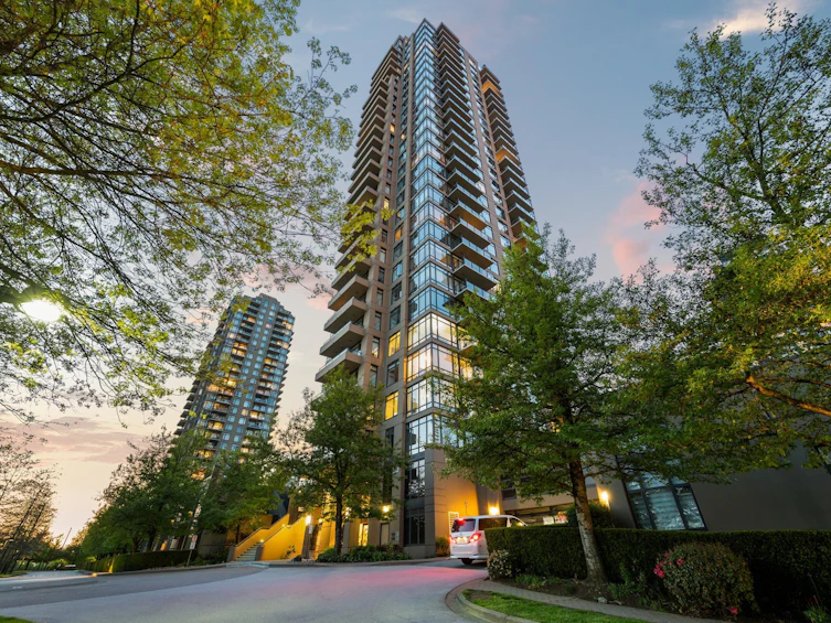 804-2355 Madison Avenue, Burnaby, BC, V5C 0B3 - 2