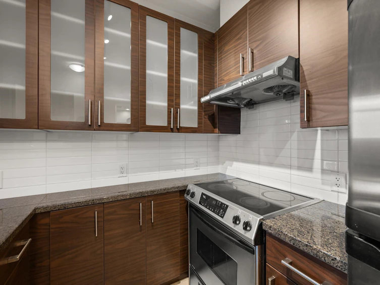 804-2355 Madison Avenue, Burnaby, BC, V5C 0B3 - 16