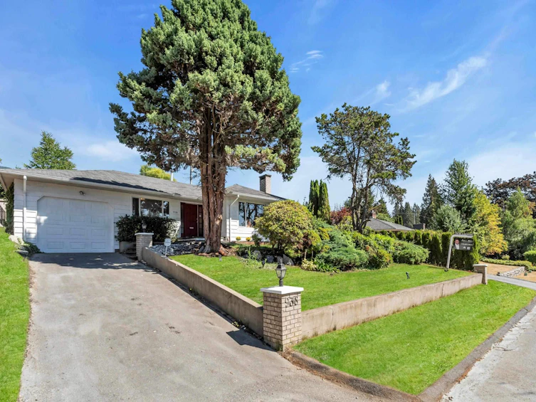 938 Leovista Avenue, North Vancouver, BC, V7R 1R2