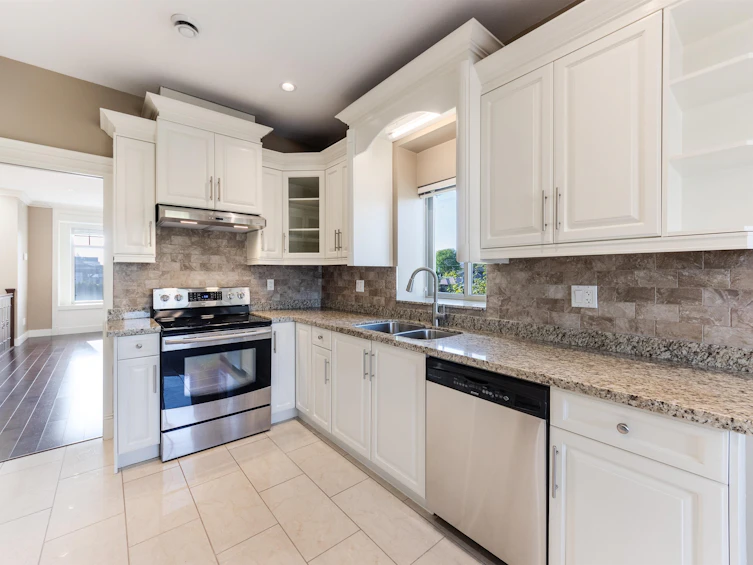 1102 Kaslo Street, Vancouver, BC, V5K 3Z6 - 9