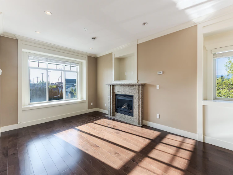 1102 Kaslo Street, Vancouver, BC, V5K 3Z6 - 4