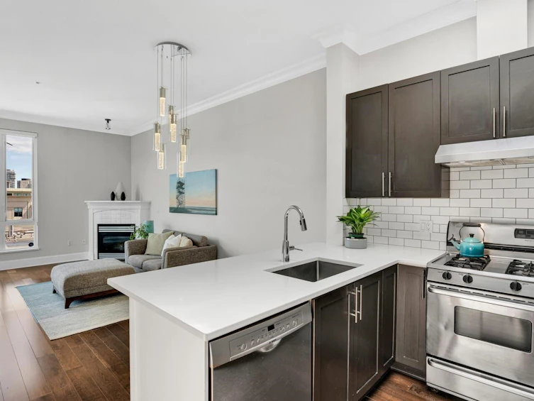 406-1858 W 5th Avenue, Vancouver, BC, V6J 1P3 - 2