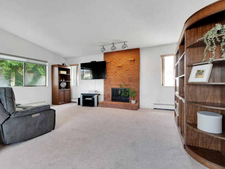 6272 Bryant Street, Burnaby, BC, V5H 1Y2 - 8