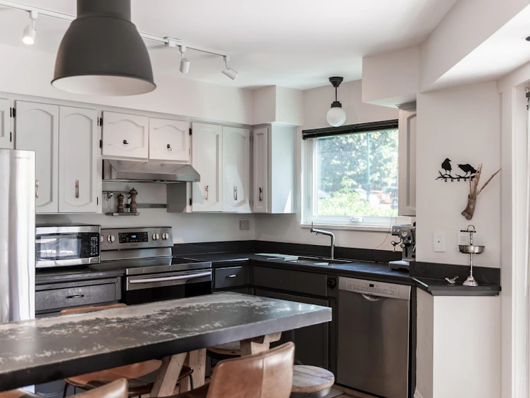 777 Prior Street, Vancouver, BC, V6A 2G8 - 11
