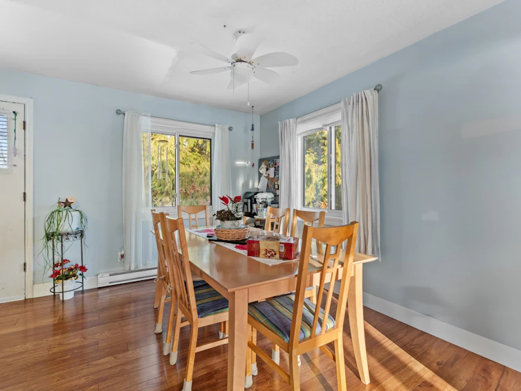 9605 Queens Place, Surrey, BC, V3V 2S2 - 5