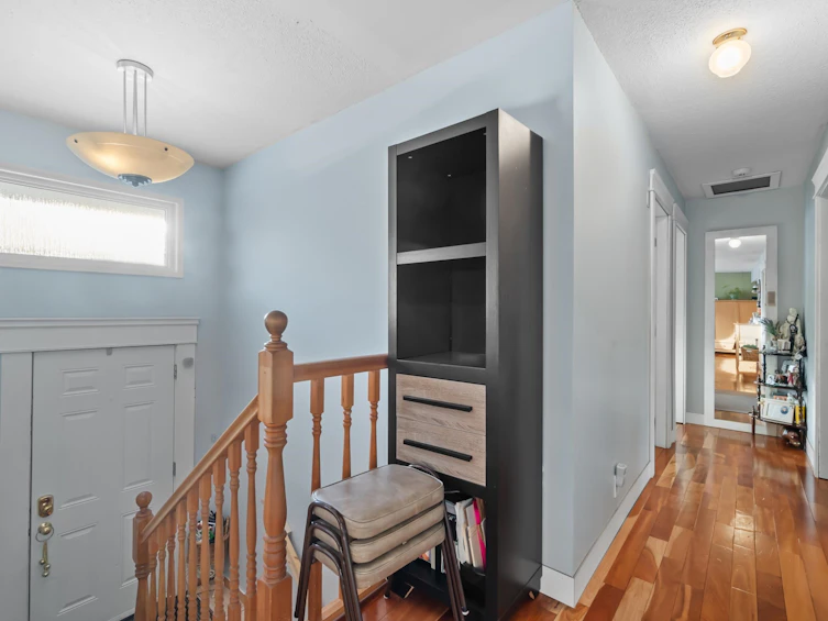 9605 Queens Place, Surrey, BC, V3V 2S2 - 8