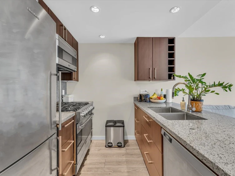 556-168 W 1st Avenue, Vancouver, BC, V5Y 0H6 - 12