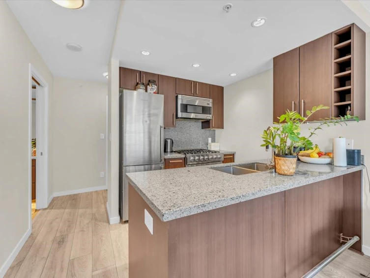 556-168 W 1st Avenue, Vancouver, BC, V5Y 0H6 - 11