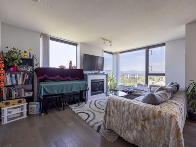 2103-7063 Hall Avenue - 3