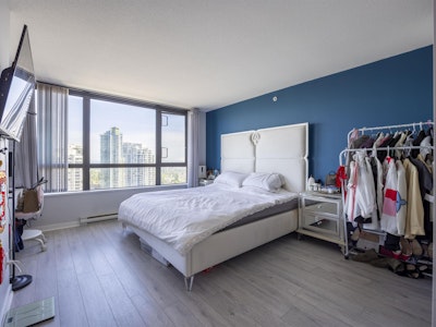 2103-7063 Hall Avenue - 5