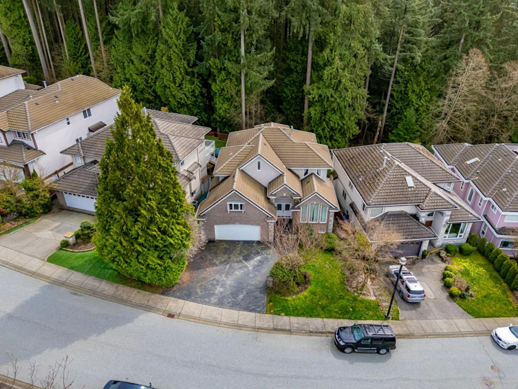 21 Wilkes Creek Drive, Port Moody, BC, V3H 5A1 - 3