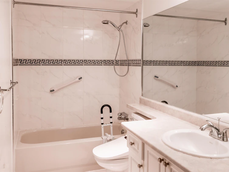 335-7651 Minoru Boulevard, Richmond, BC, V6Y 1Z3 - 5