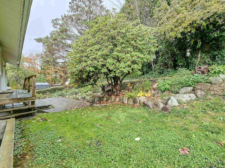 327 Seaforth Crescent, Coquitlam, BC, V3K 2M3 - 16