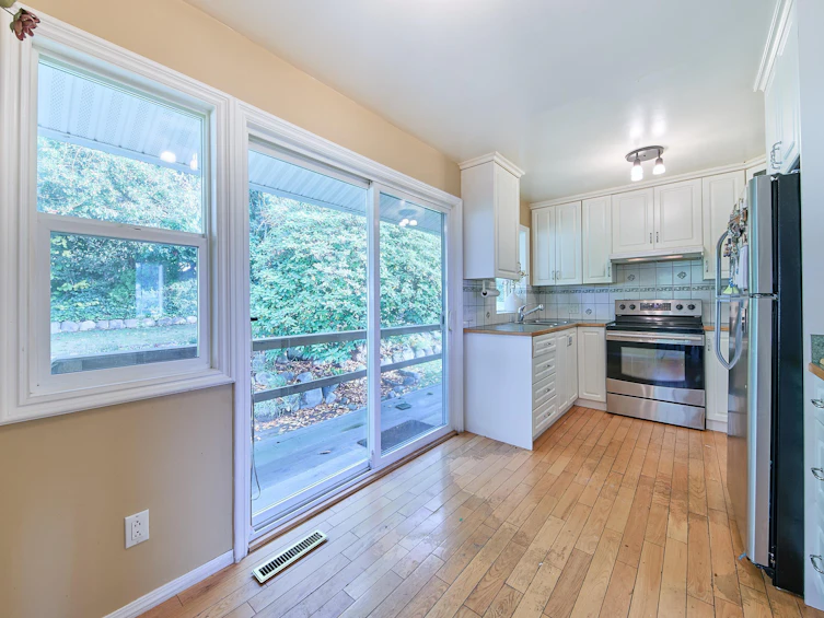 327 Seaforth Crescent, Coquitlam, BC, V3K 2M3 - 29