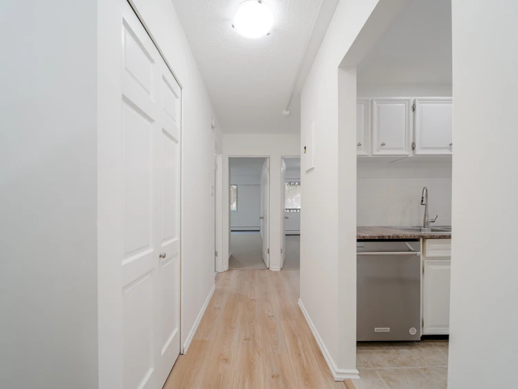 102-150 E 5th Street, North Vancouver, BC, V7L 1L5 - 10