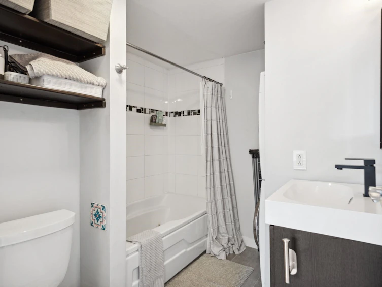 201-2006 W 2nd Avenue, Vancouver, BC, V6J 1J4 - 13