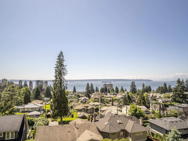 2312 Mathers Avenue, West Vancouver, BC, V7V 2H6 - 39