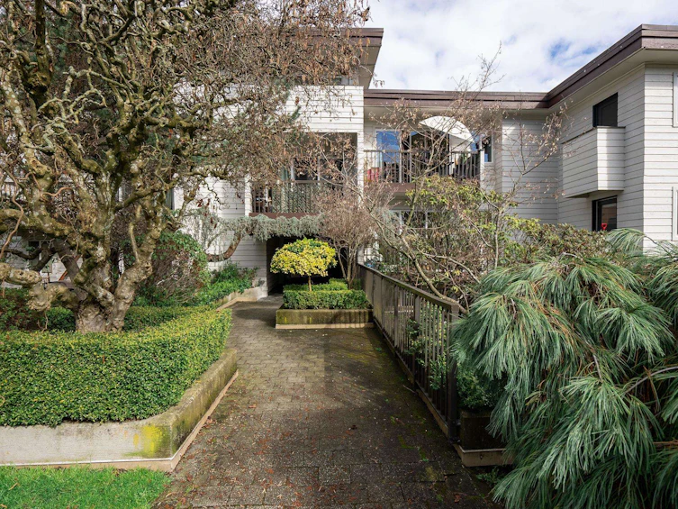 209-2125 W 2nd Avenue, Vancouver, BC, V6K 1H7 - 3