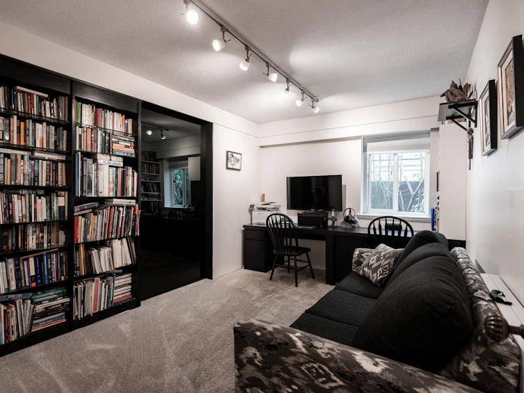 209-2125 W 2nd Avenue, Vancouver, BC, V6K 1H7 - 14