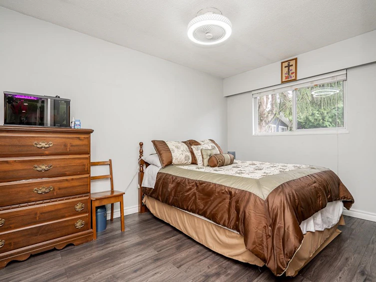 8604 Sunbury Place, Delta, BC, V4C 3Y7 - 16