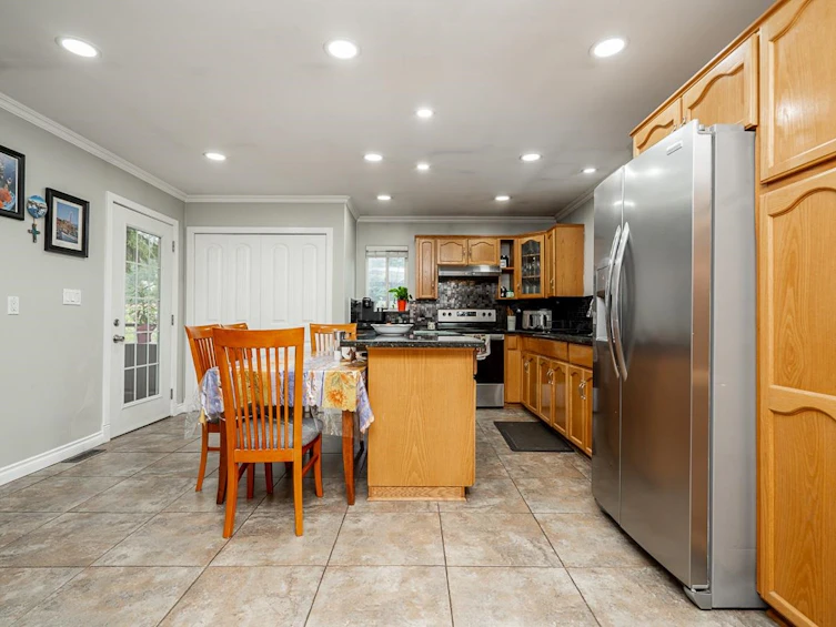 8604 Sunbury Place, Delta, BC, V4C 3Y7 - 8