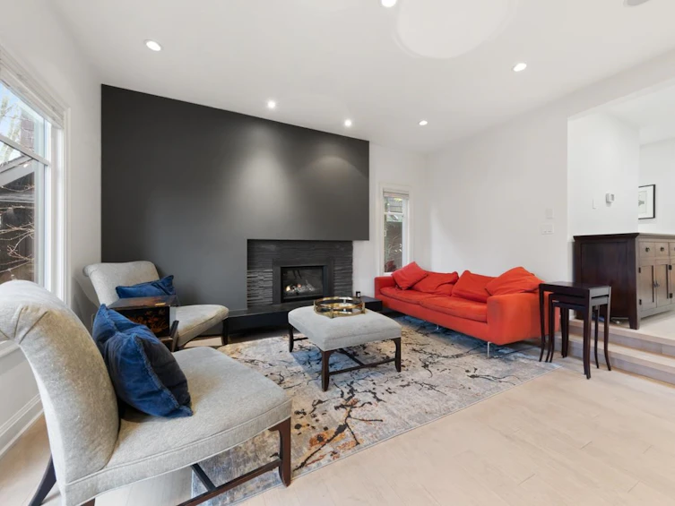 2950 Tolmie Street, Vancouver, BC, V6R 4K6 - 2