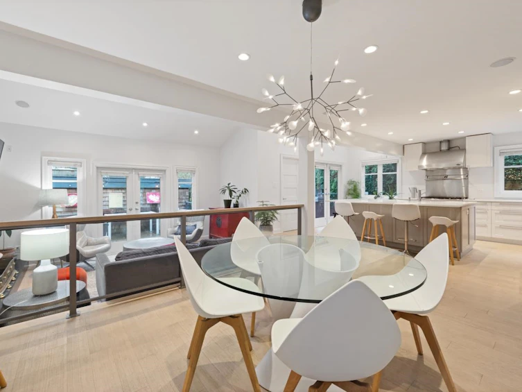 2950 Tolmie Street, Vancouver, BC, V6R 4K6 - 3