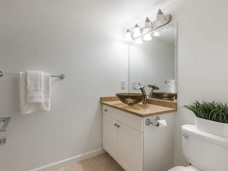 202-615 Hamilton Street, New Westminster, BC, V3M 7A7 - 15