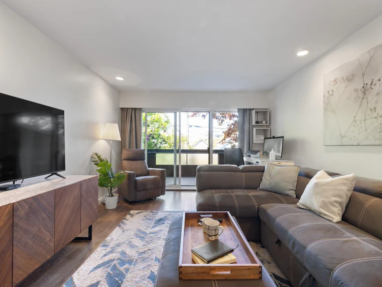 205-1827 W 3rd Avenue, Vancouver, BC, V6J 1K9 - 3