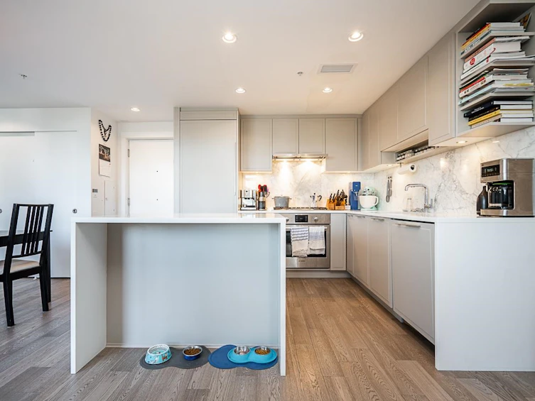 123-7828 Granville Street, Vancouver, BC, V6P 4Z2 - 7