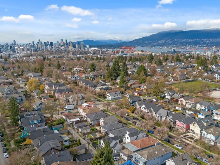 2248 Grant Street, Vancouver, BC, V5L 2Z7 - 38