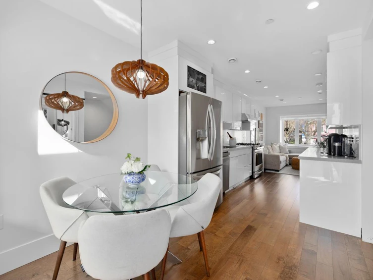 2248 Grant Street, Vancouver, BC, V5L 2Z7 - 12