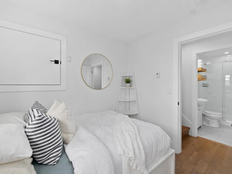 2248 Grant Street, Vancouver, BC, V5L 2Z7 - 20