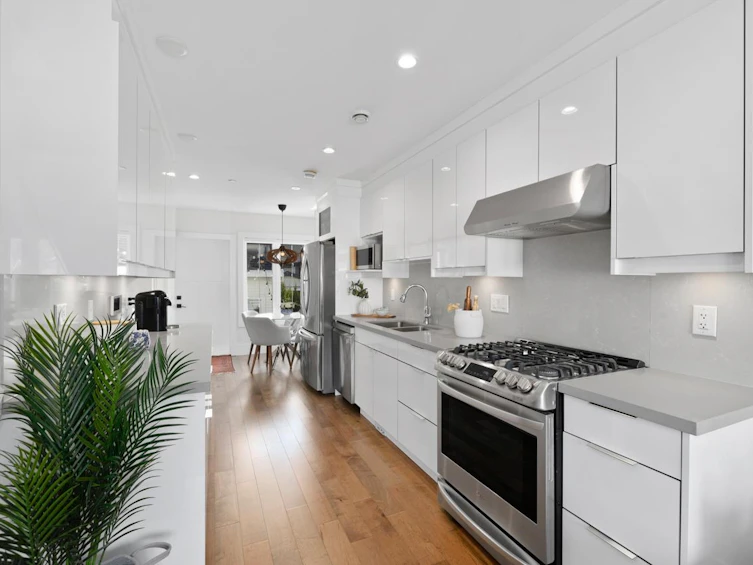 2248 Grant Street, Vancouver, BC, V5L 2Z7 - 7