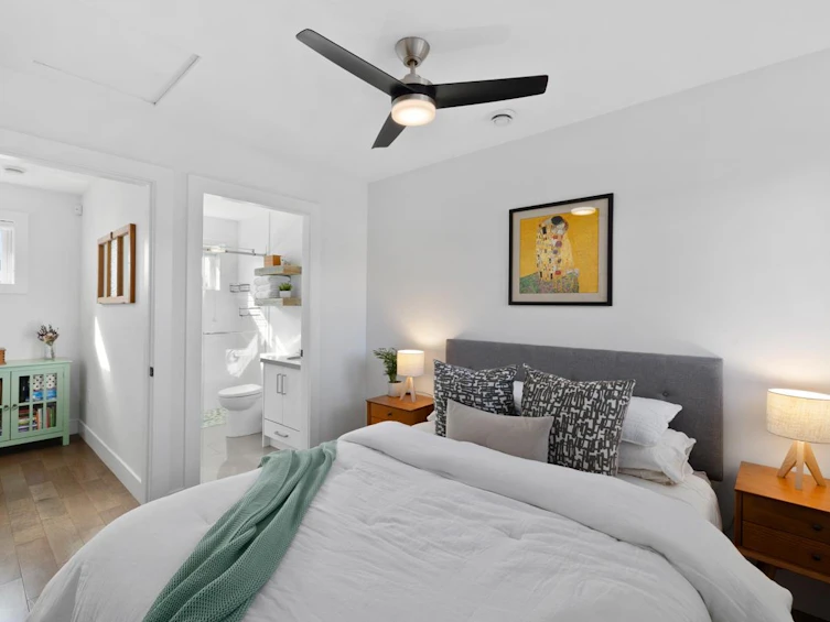 2248 Grant Street, Vancouver, BC, V5L 2Z7 - 16