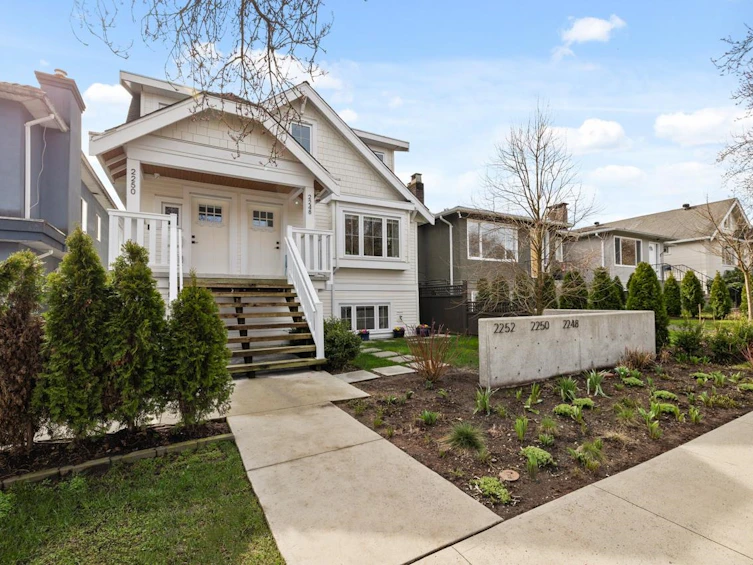 2248 Grant Street, Vancouver, BC, V5L 2Z7