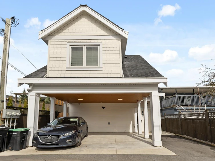 2252 Grant Street, Vancouver, BC, V5L 2Z7 - 2