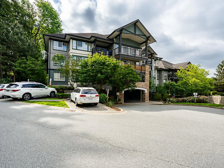 317-9098 Halston Court, Burnaby, BC, V3N 0A6 - 2
