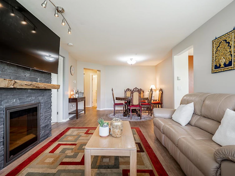 317-9098 Halston Court, Burnaby, BC, V3N 0A6 - 6