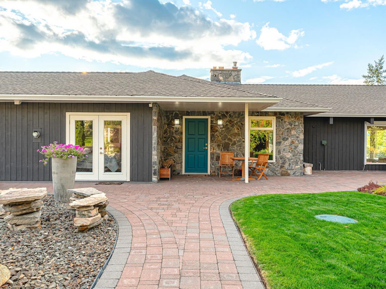 3029 Spruce Drive, Naramata, BC, V0H 1N1 - 3