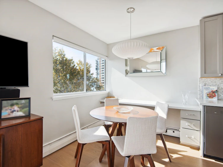 902-1930 Marine Drive, West Vancouver, BC, V7V 1J8 - 12