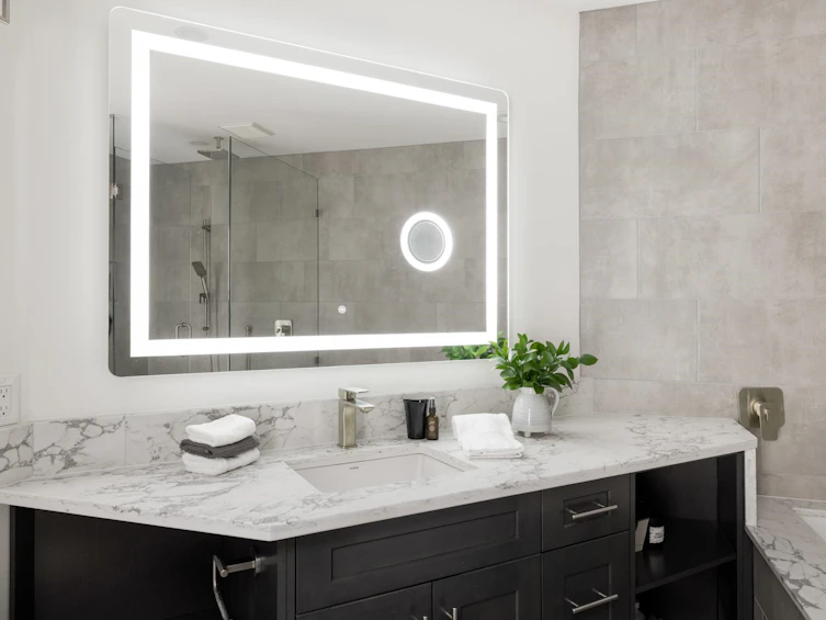323 E 8th Street, North Vancouver, BC, V7L 1Z2 - 25