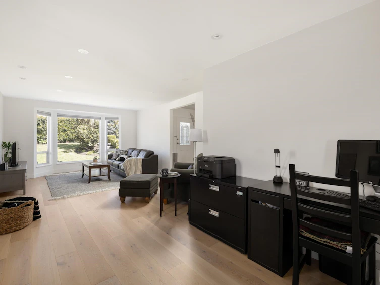 323 E 8th Street, North Vancouver, BC, V7L 1Z2 - 8